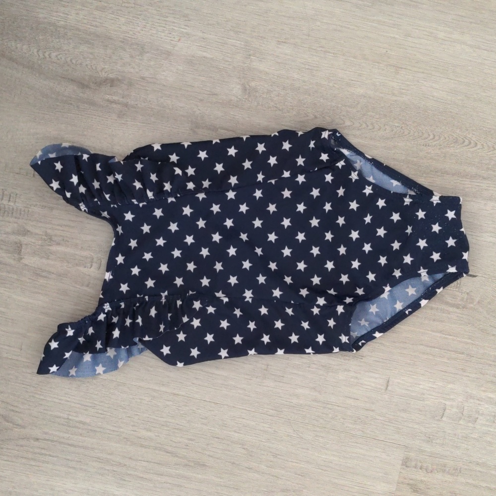 Old Navy swimsuits (3) - Picture 4 of 7